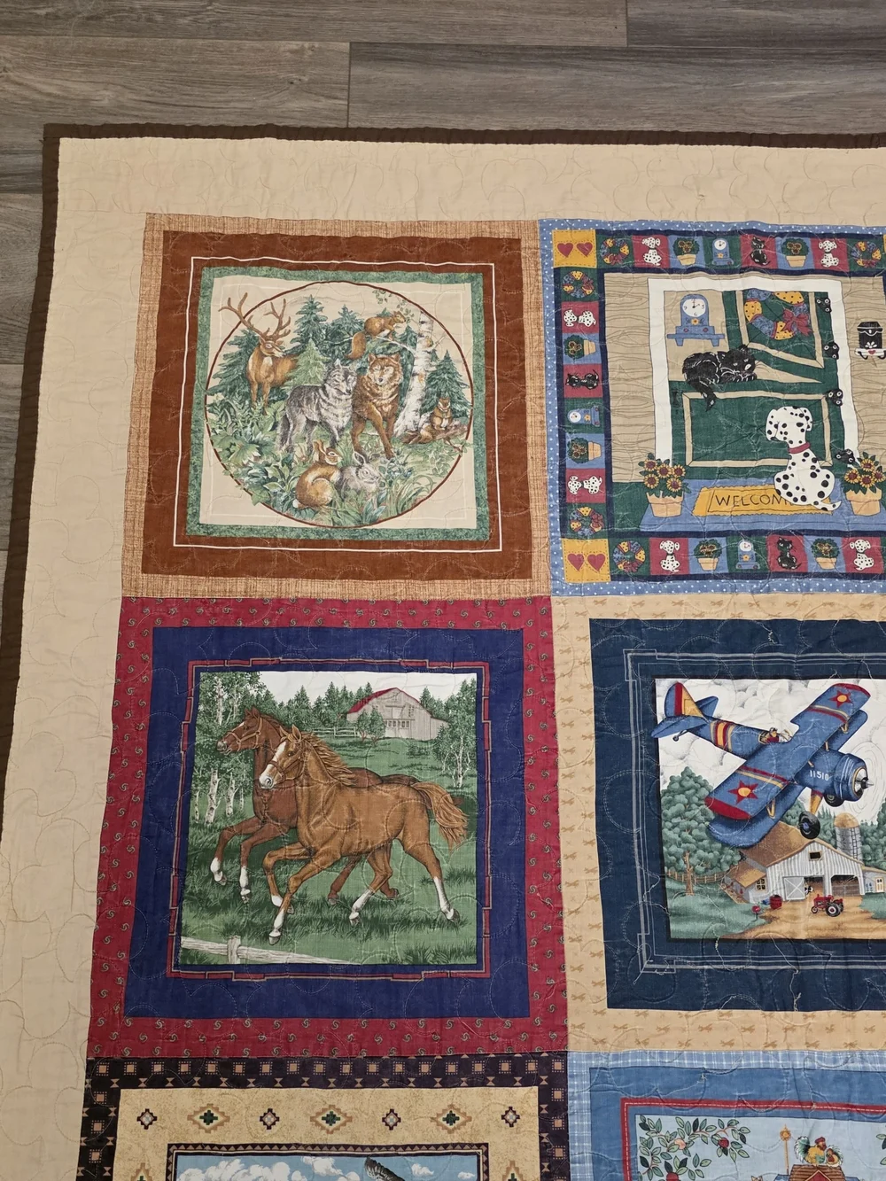 Vtg Handmade Wildlife Quilt Throw Rustic Cabin Lodge Decor, Deer Wolf Fox Animal